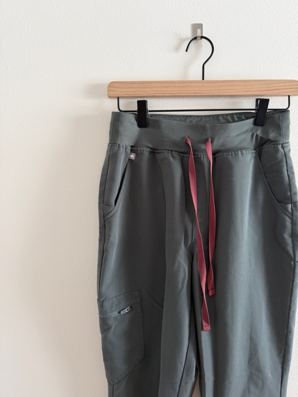 Figs “Bonsai” Jogger Pants with Maroon Drawstring - Picture 2 of 4